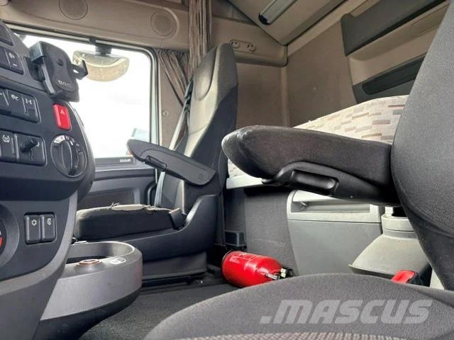 DAF XF 460 SUPERSPACECAB 4x2 (EURO 6 / AS-TRONIC / MX- 트랙터 유닛