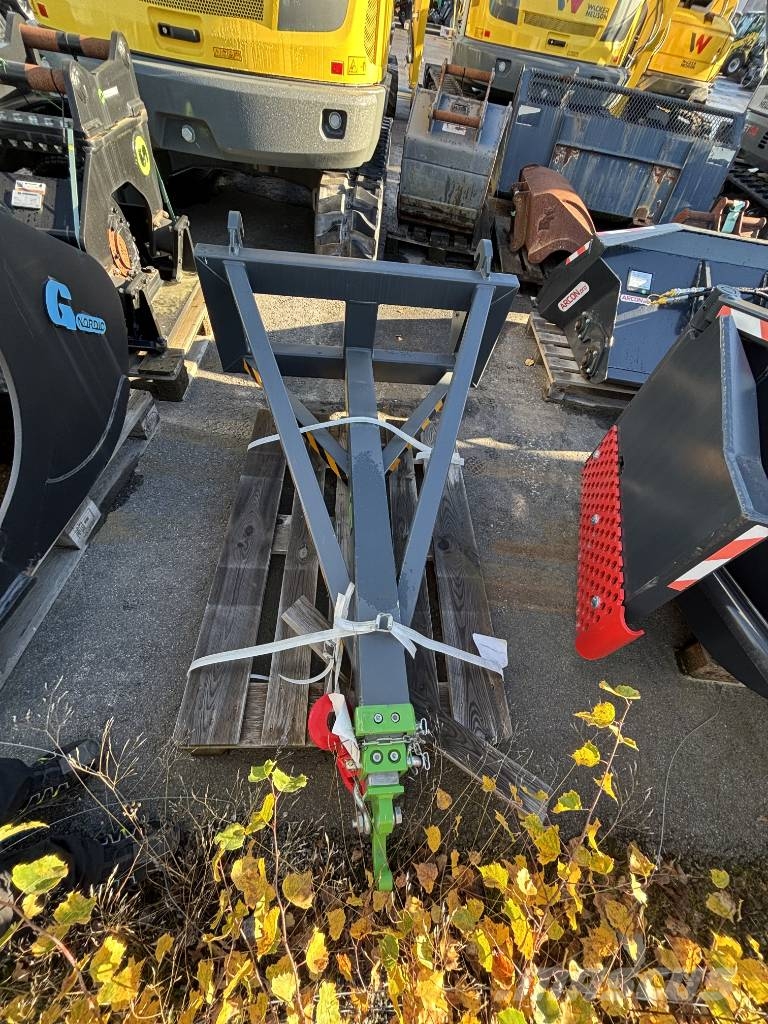Outlet - LST Kranarm 1-3 ton Kramerfäste Kramer 380-fäste Žlice