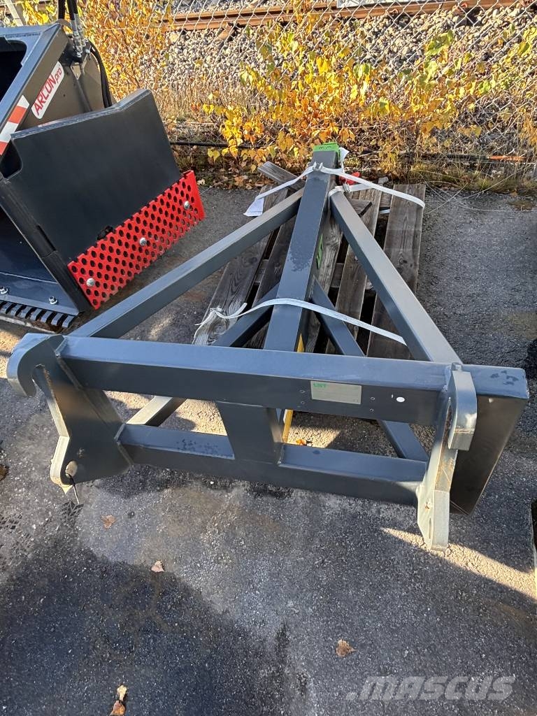 Outlet - LST Kranarm 1-3 ton Kramerfäste Kramer 380-fäste Žlice