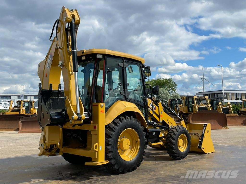 CAT 424 Retrocargadoras