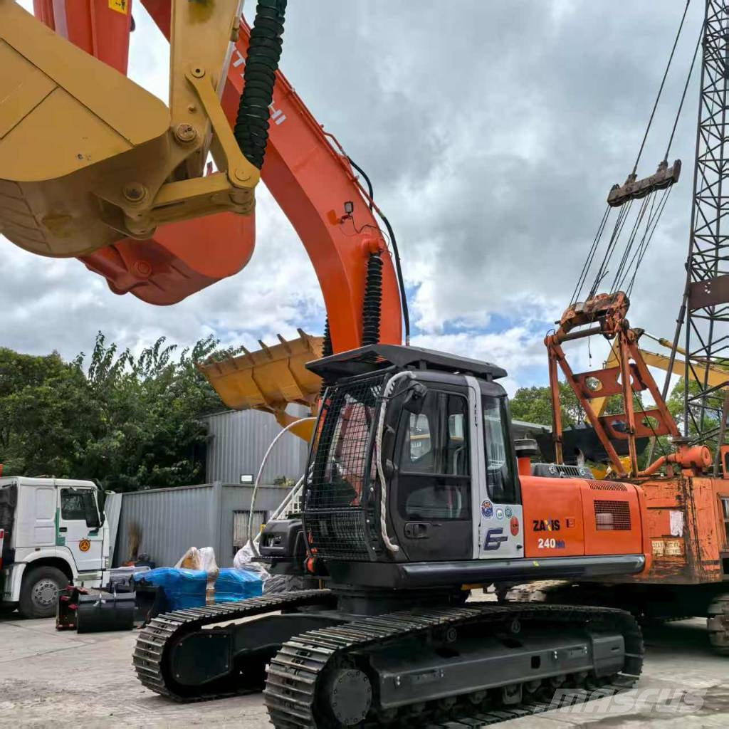 Hitachi ZX 240-3, 2023, Fengxian District, 上海, China - Used