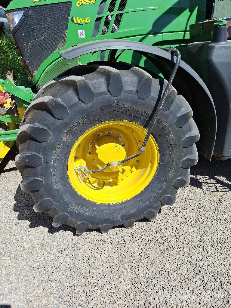 John Deere 6195 R Tractors