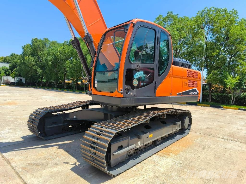 Develon DX210 Bagri goseničarji