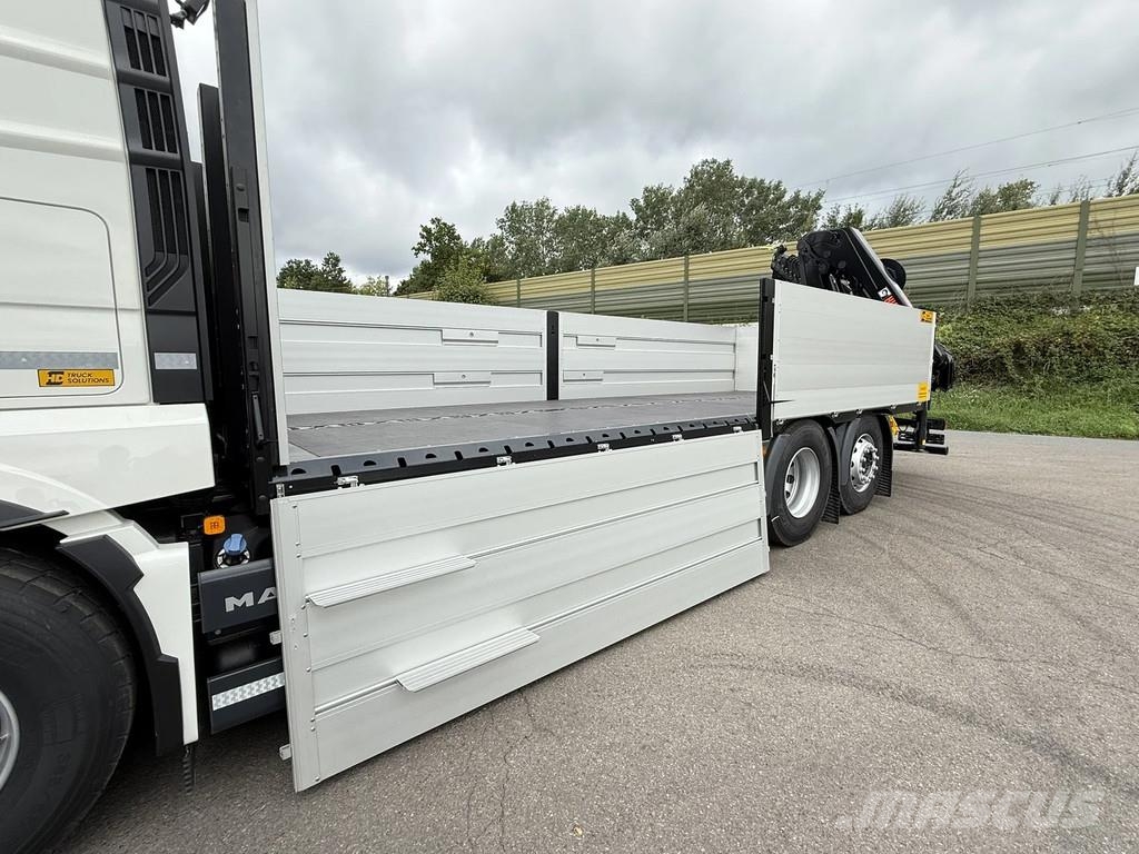 MAN TGS 26.520 MAN TGS 26.520 LL 6x2 Hiab 228-6 Kran Allterrängkranar