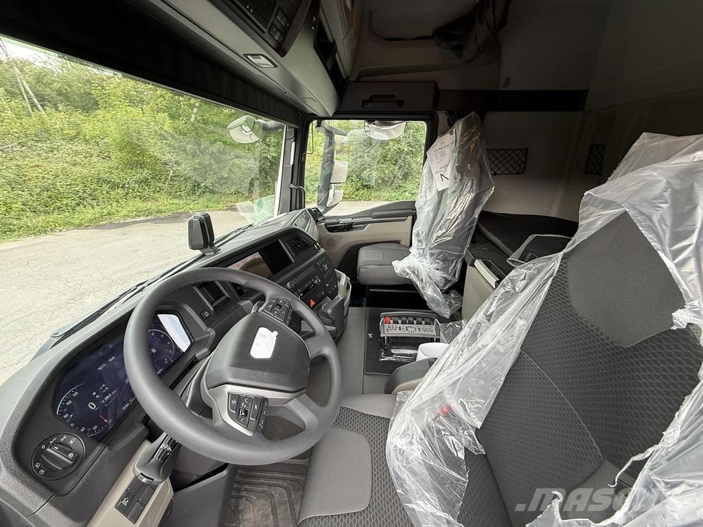 MAN TGS 26.520 MAN TGS 26.520 LL 6x2 Hiab 228-6 Kran Allterrängkranar
