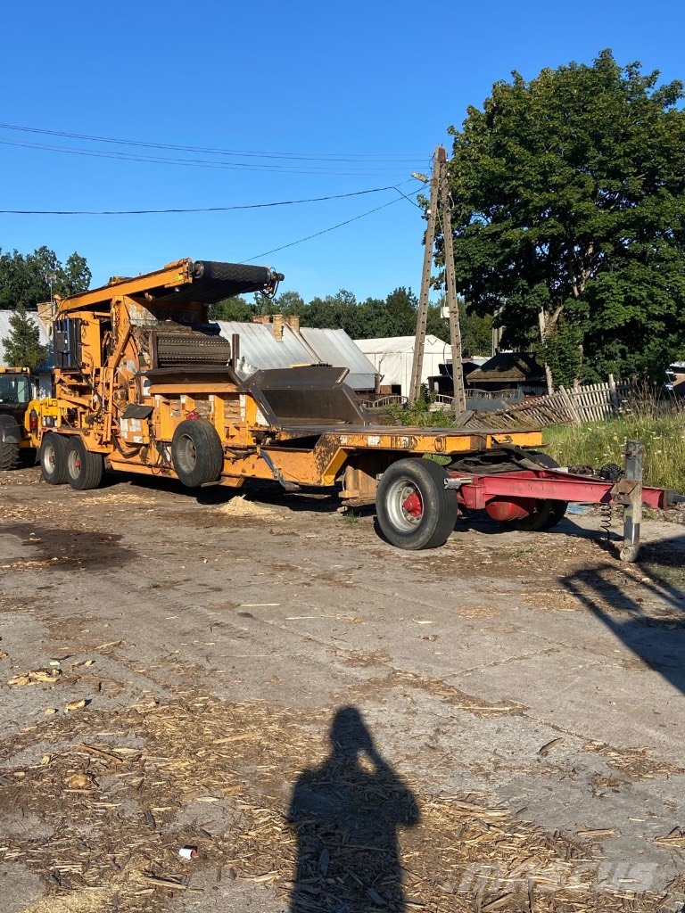 Bandit 2680 BEAST RECYCLER Štěpkovače