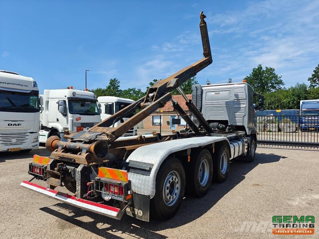 Volvo FH500 8x4/4 Sleeper Cab Euro5 - Hiab 26T Hook Arm Camiones elevadores de gancho