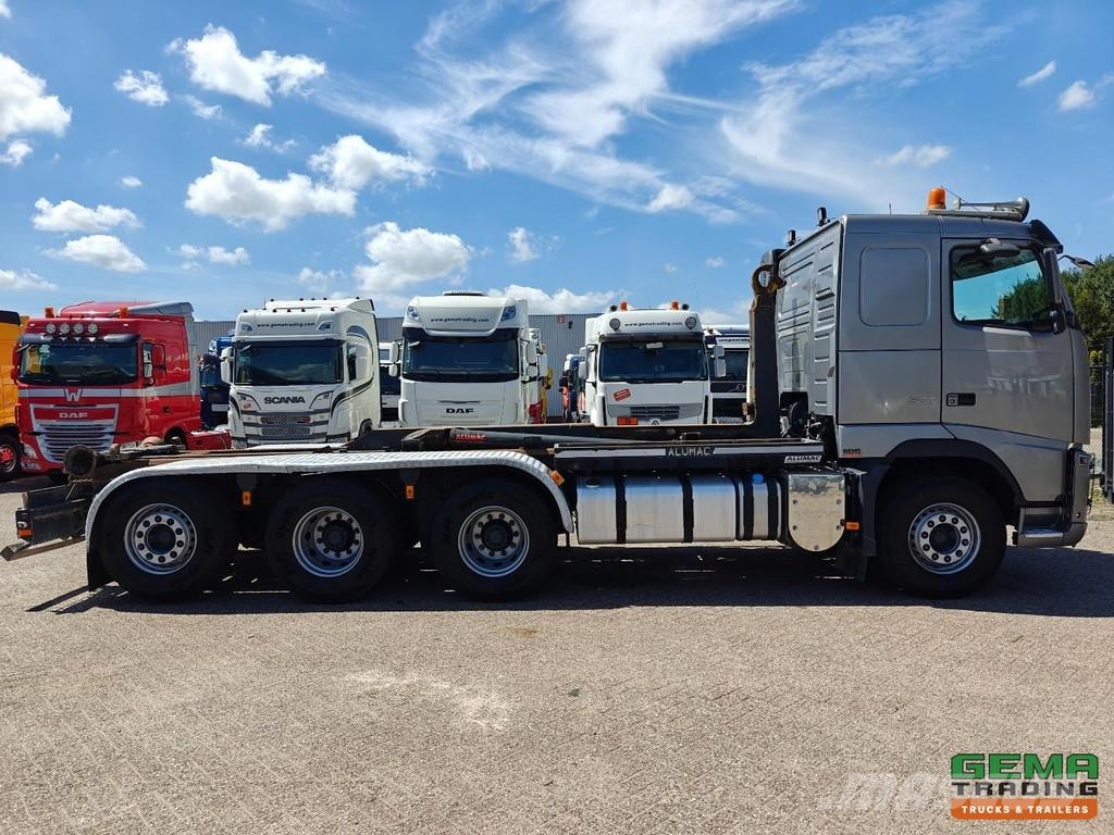 Volvo FH500 8x4/4 Sleeper Cab Euro5 - Hiab 26T Hook Arm Camiones elevadores de gancho