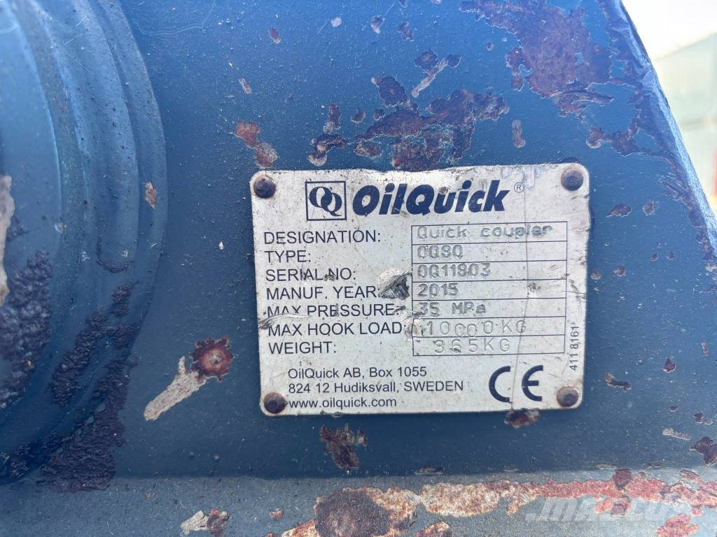 OilQuick OQ80 quickcoupler Quick connectors
