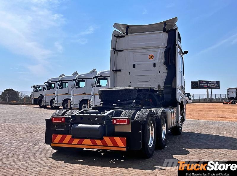 Fuso Actros ACTROS 2645LS/33 RE Naudoti vilkikai