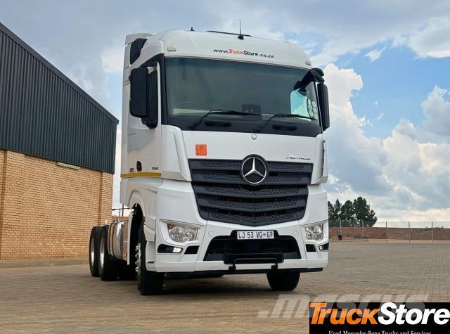 Fuso Actros ACTROS 2645LS/33 STD Τράκτορες