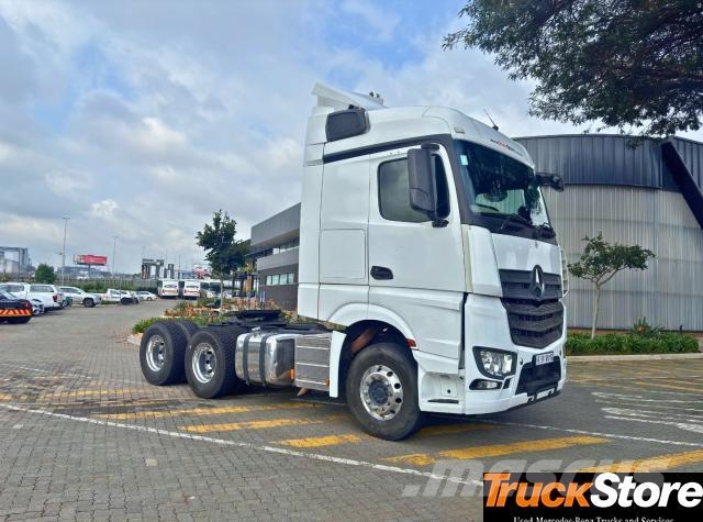 Fuso Actros ACTROS 2645LS/33 STD Τράκτορες