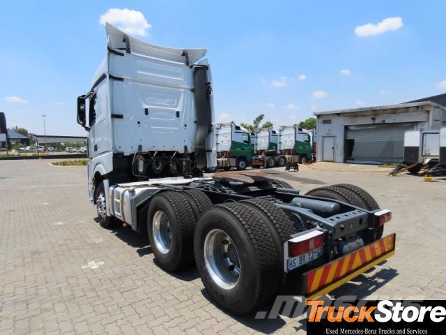 Fuso Actros ACTROS 2645LS/33 STD Tractor Units