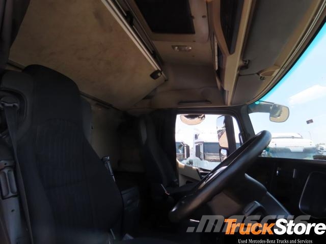 Fuso Actros ACTROS 2645LS/33 STD Tractor Units