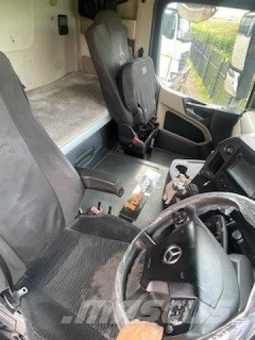Fuso Actros ACTROS 2645LS/33PURE Τράκτορες