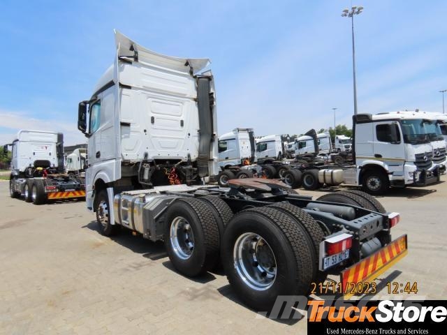 Fuso Actros ACTROS 2645LS/33 STD Τράκτορες