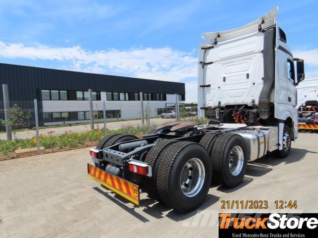 Fuso Actros ACTROS 2645LS/33 STD Τράκτορες