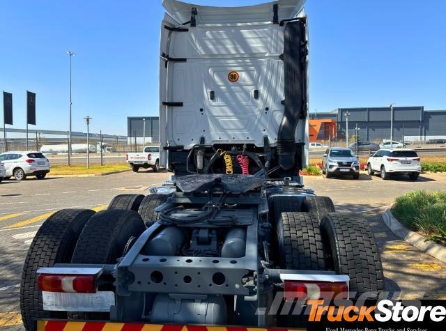 Fuso Actros ACTROS 2645LS/33 STD Τράκτορες