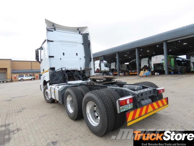 Fuso Actros ACTROS 2645LS/33 E5 Τράκτορες