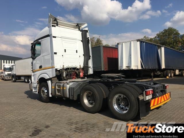 Fuso Actros ACTROS 2645LS/33 STD Τράκτορες