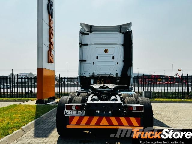 Fuso Actros ACTROS 2645LS/33 STD Naudoti vilkikai