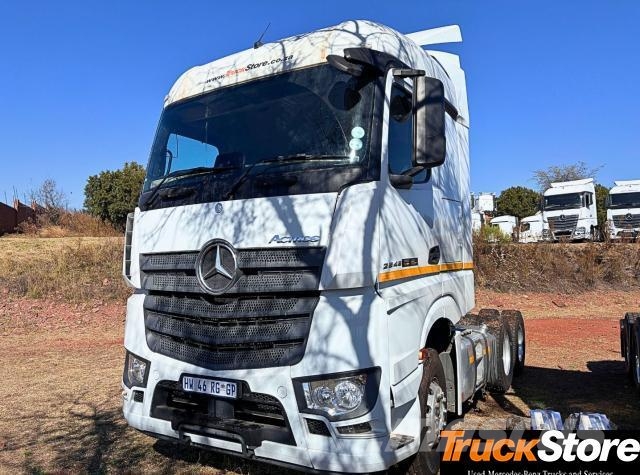 Fuso Actros ACTROS 2645LS/33 STD Τράκτορες