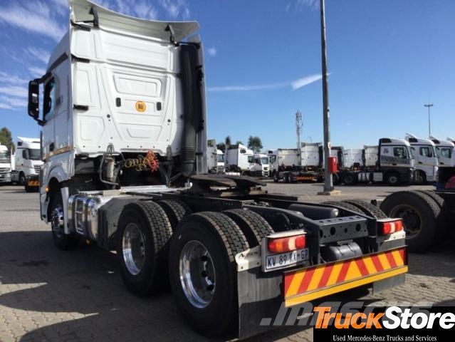 Fuso Actros ACTROS 2645LS/33 STD Ťahače