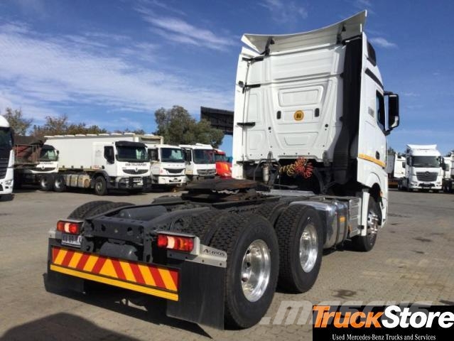 Fuso Actros ACTROS 2645LS/33 STD Ťahače