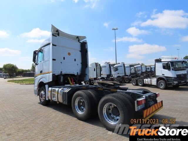 Fuso Actros ACTROS 2645LS/33 STD Τράκτορες