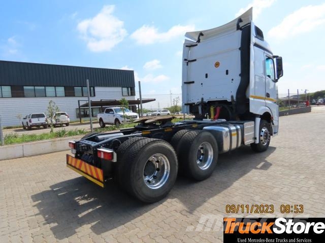 Fuso Actros ACTROS 2645LS/33 STD Τράκτορες