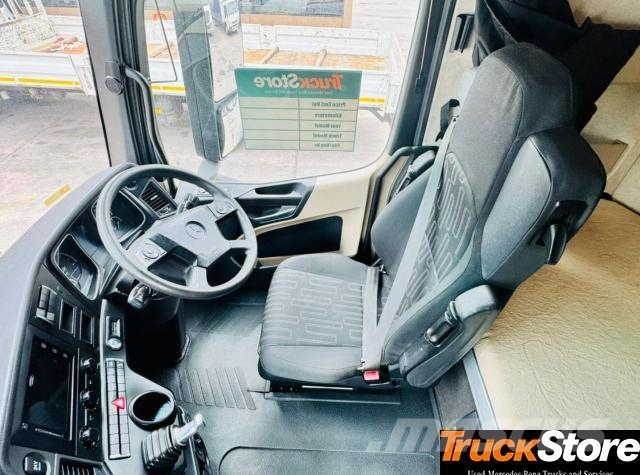 Fuso Actros ACTROS 2645LS/33PURE Trekkers