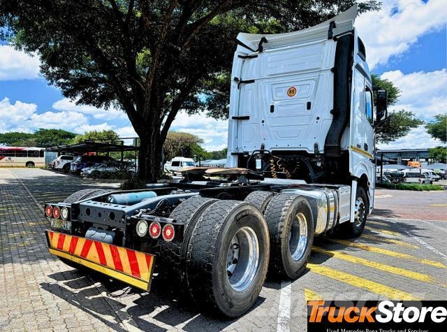 Fuso Actros ACTROS 2645LS/33 STD Τράκτορες