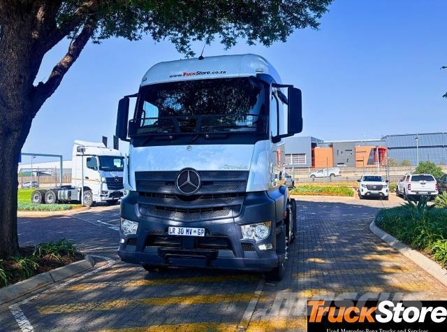 Fuso Actros ACTROS 2645LS/33PURE Cabezas tractoras