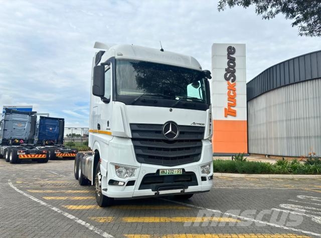 Fuso Actros ACTROS 2645LS/33 E 5 Τράκτορες