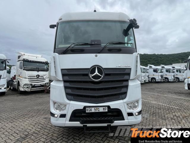 Fuso Actros ACTROS 2645LS/33 RE Τράκτορες