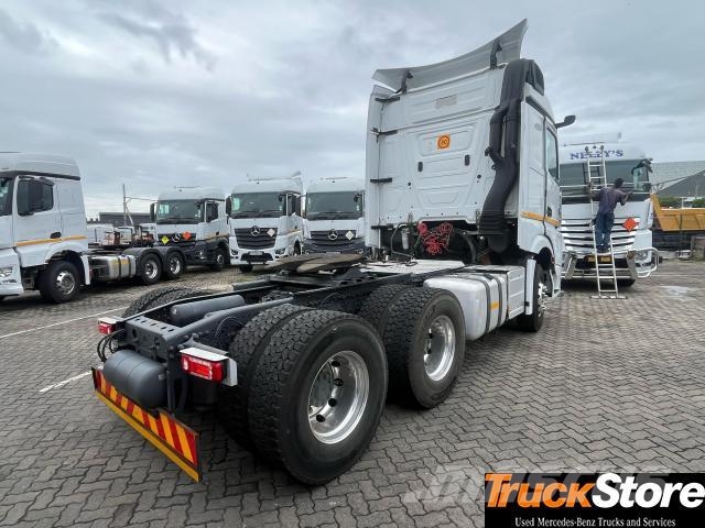 Fuso Actros ACTROS 2645LS/33 RE Τράκτορες