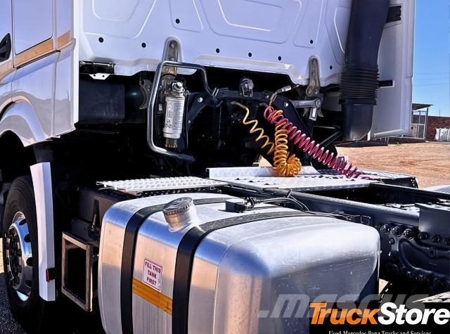 Fuso Actros ACTROS 2645LS/33 STD Τράκτορες