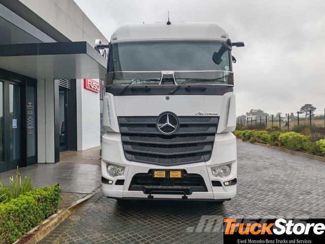 Fuso Actros ACTROS 2645LS/33 RE Τράκτορες