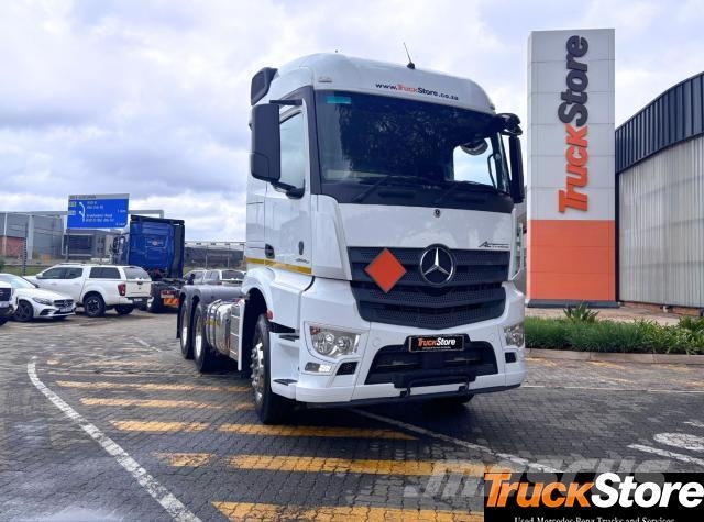 Fuso Actros ACTROS 2645LS/33 STD Τράκτορες