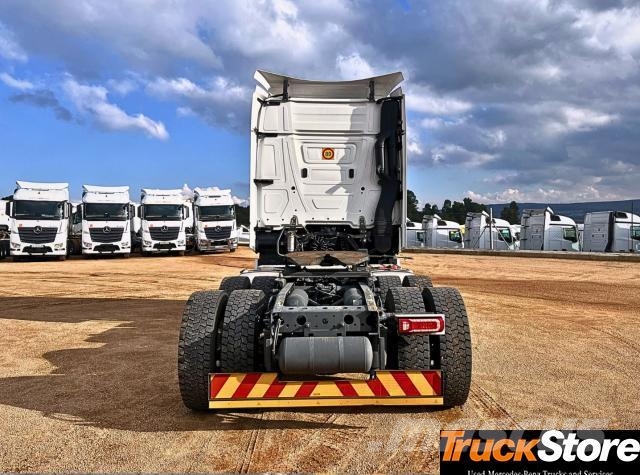 Fuso Actros ACTROS 2645LS/33 RE Τράκτορες