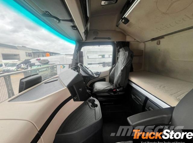 Fuso Actros ACTROS 2645LS/33 RE Τράκτορες