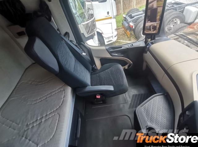 Fuso Actros ACTROS 2645LS/33 STD Τράκτορες