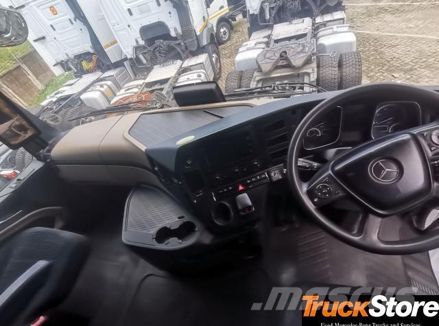 Fuso Actros ACTROS 2645LS/33 STD Τράκτορες
