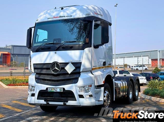 Fuso Actros ACTROS 2645LS/33 STD Τράκτορες