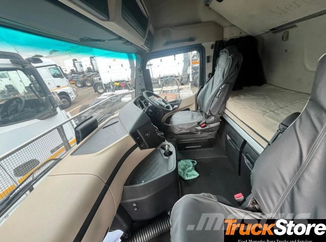 Fuso Actros ACTROS 2645LS/33 RE Τράκτορες
