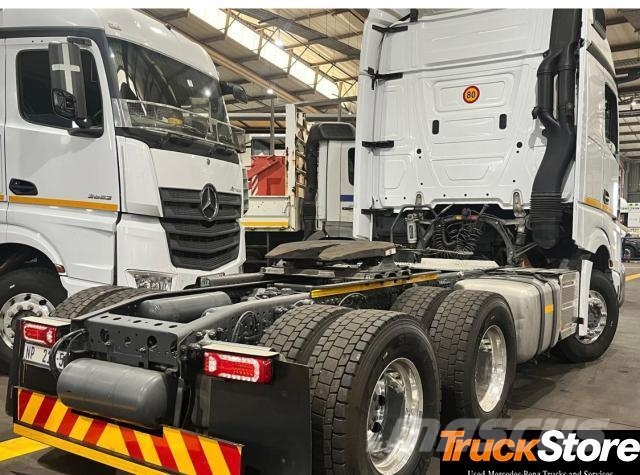 Fuso Actros ACTROS 2645LS/33 RE Τράκτορες