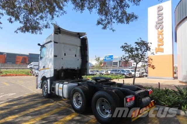 Fuso Actros ACTROS 2645LS/33 E 5 Τράκτορες