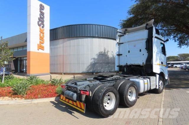 Fuso Actros ACTROS 2645LS/33 E 5 Τράκτορες