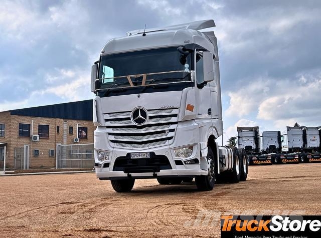 Fuso Actros ACTROS 2645LS/33 STD Τράκτορες