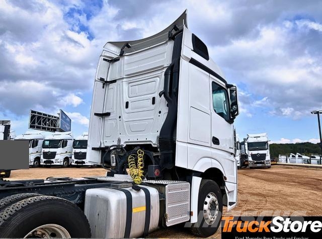 Fuso Actros ACTROS 2645LS/33 STD Τράκτορες